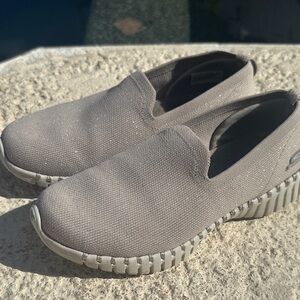 Skechers Gray Women's Athletic Shoes